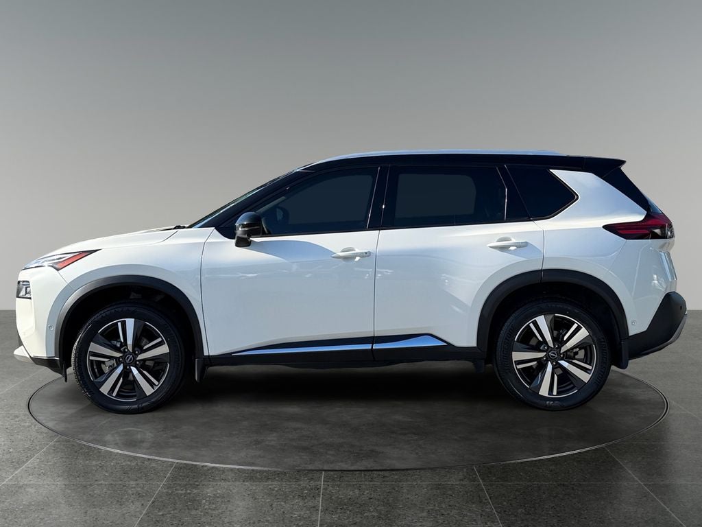 2023 Nissan Rogue — detail view