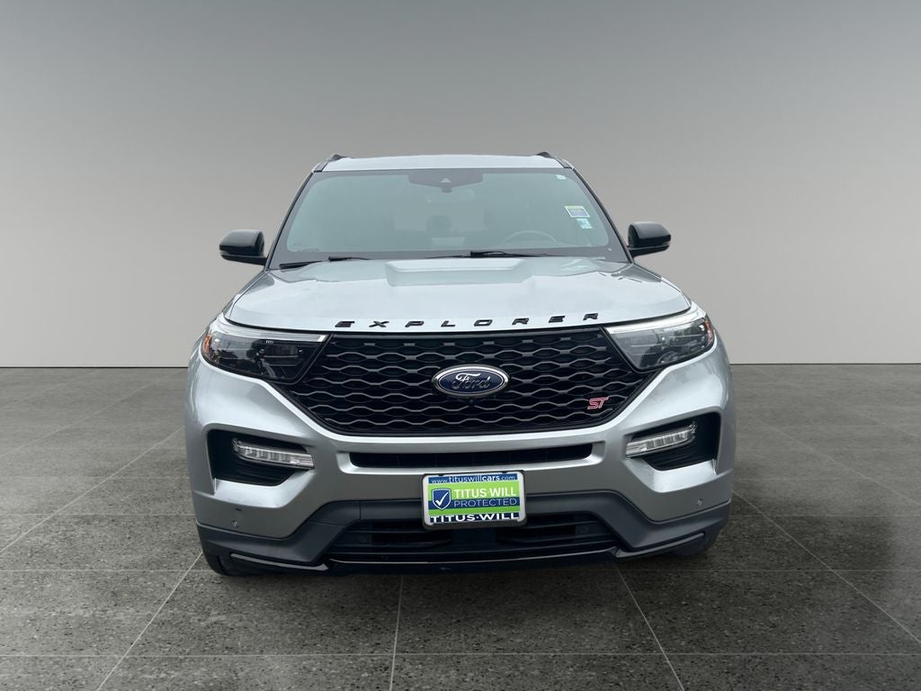 2022 Ford Explorer — side profile view