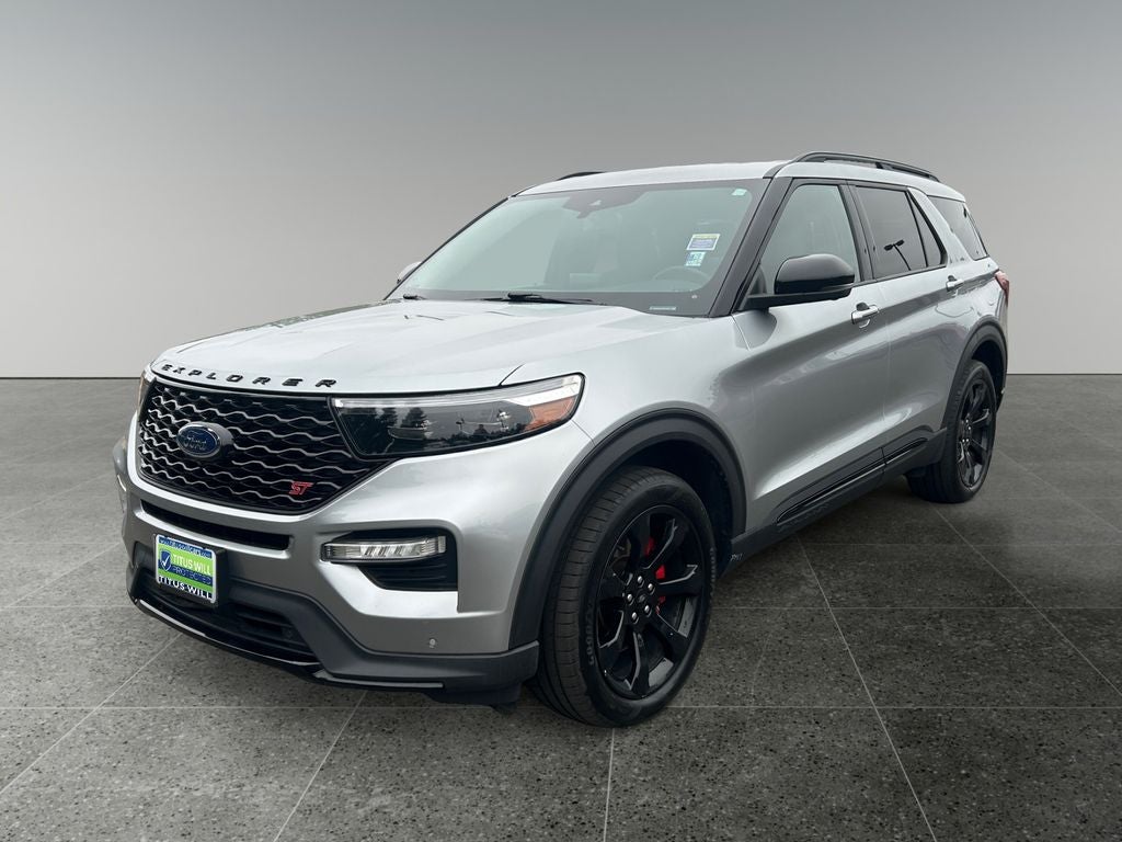 2022 Ford Explorer — rear three-quarter view