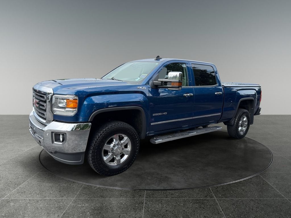 2016 GMC Sierra 2500HD — rear three-quarter view