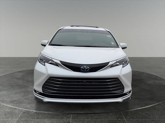 2025 Toyota Sienna — interior view